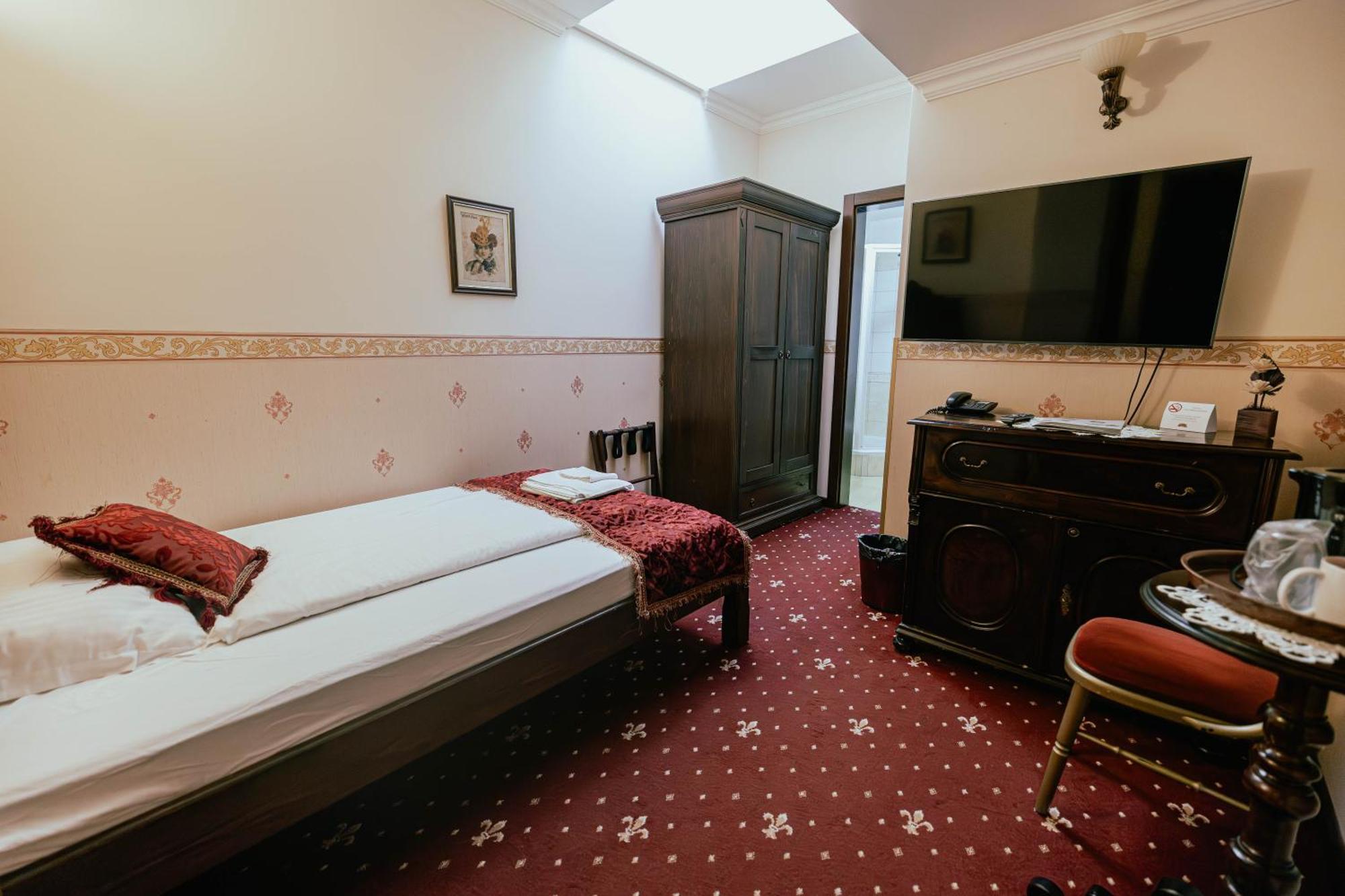 מלון Casa Del Sole Boutique 4*