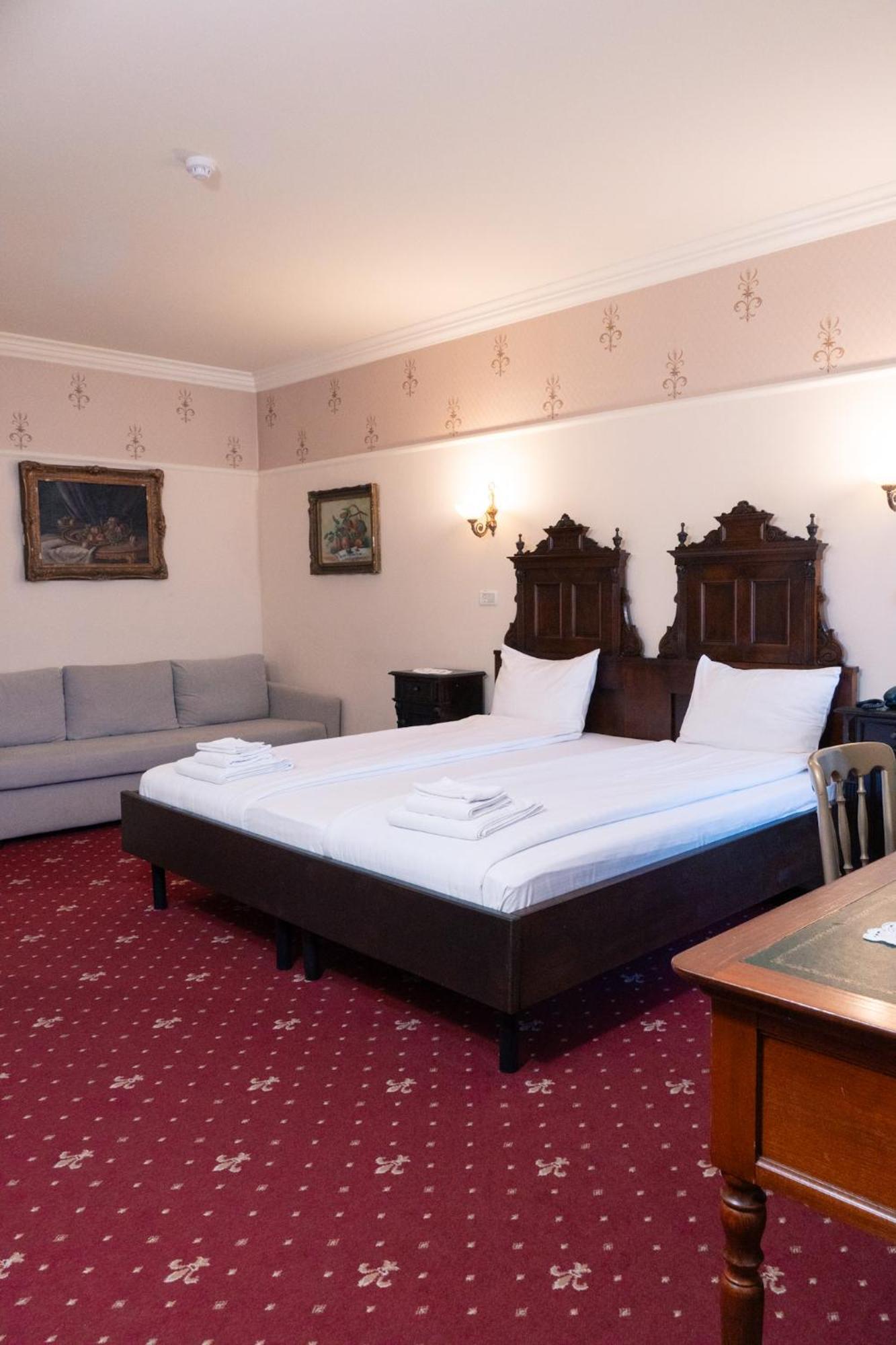 מלון Casa Del Sole Boutique 4*
